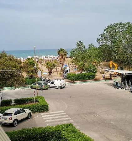 On The Beach * ואסטו